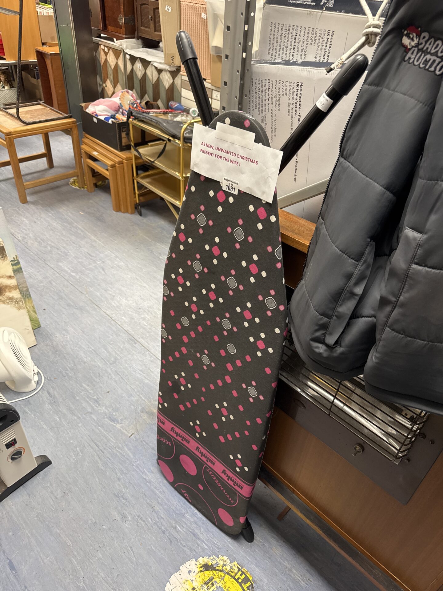 1020 Minky homecare ironing board – as new, unwanted wife’s Xmas present
