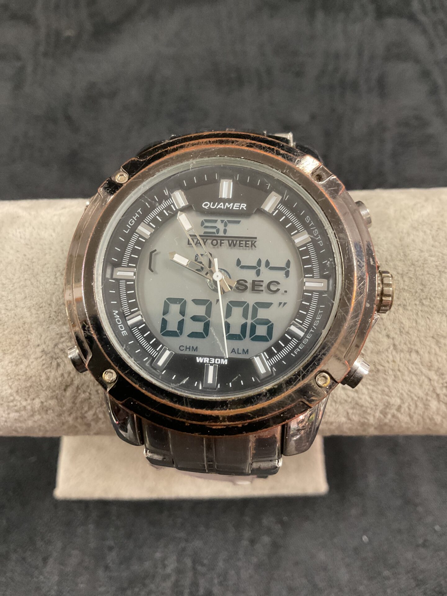 780 Quamer quartz digital sports watch