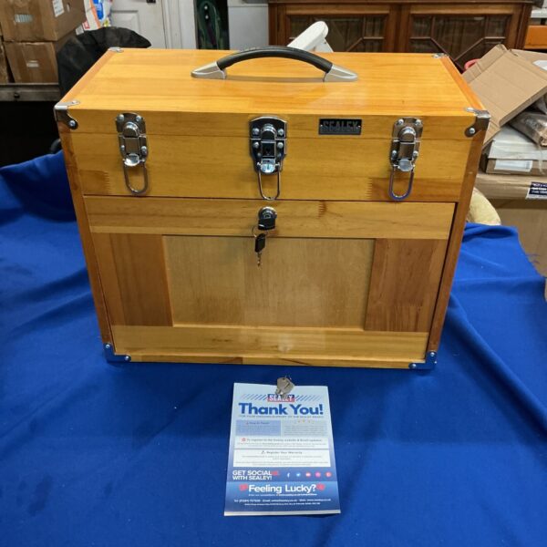 Vintage Sealey tool box with 8 drawers, front view.