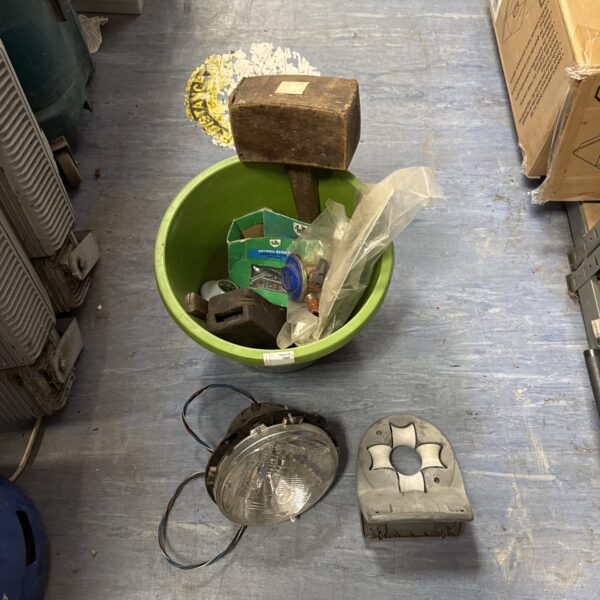 Mixed shed clearance lot with car lamp and tools.