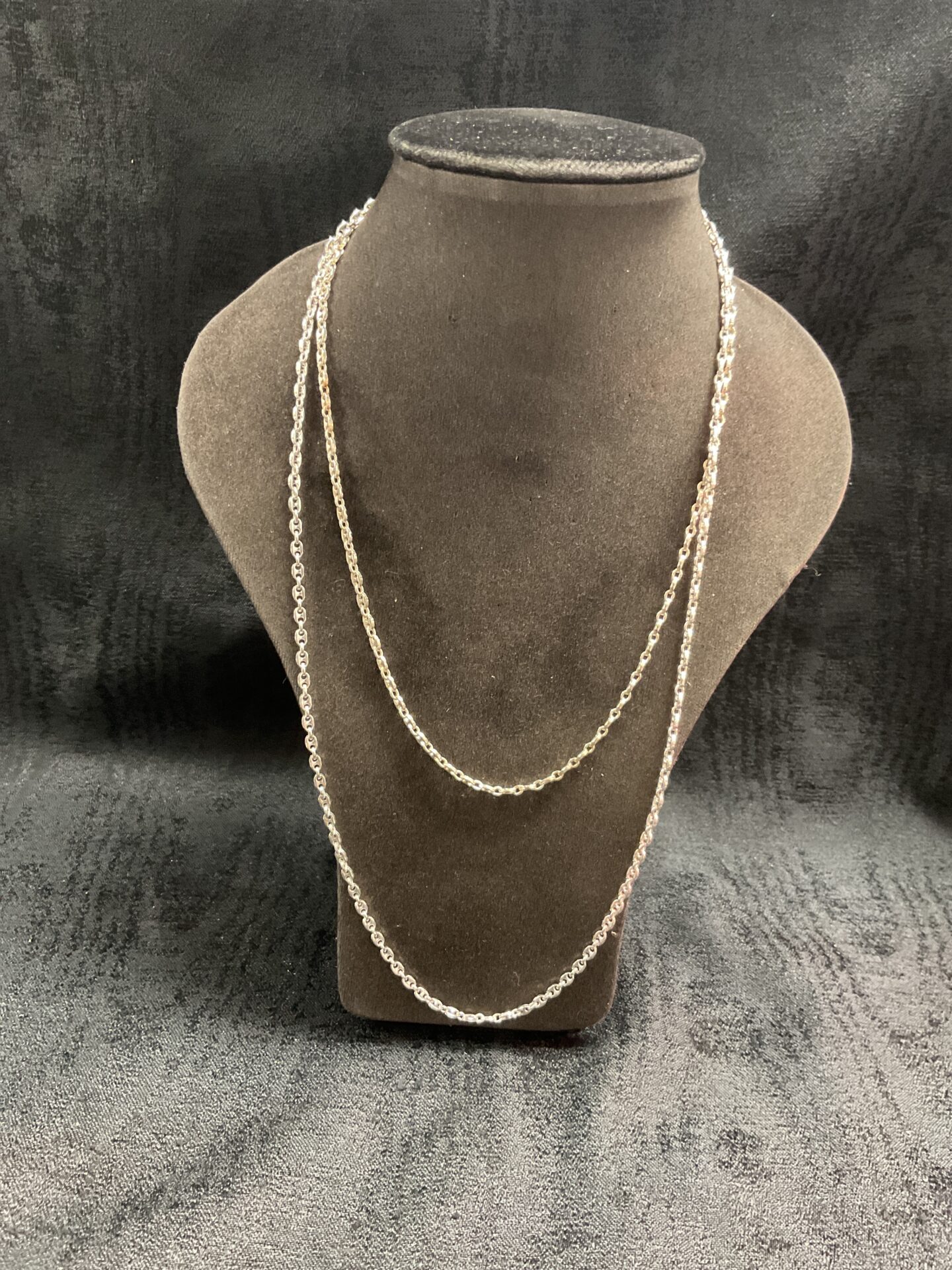 819 Two 925 silver anchor chain necklaces, 18” and 22” long 21g