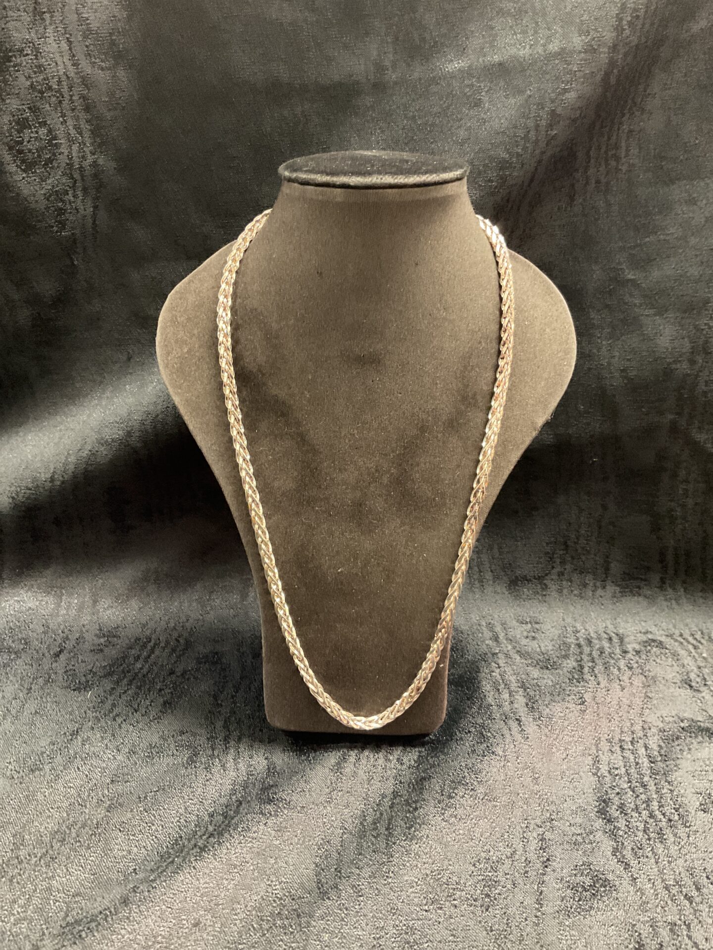 826 Heavy 95 silver chunky chain necklace, 22 inches long 47.1 g