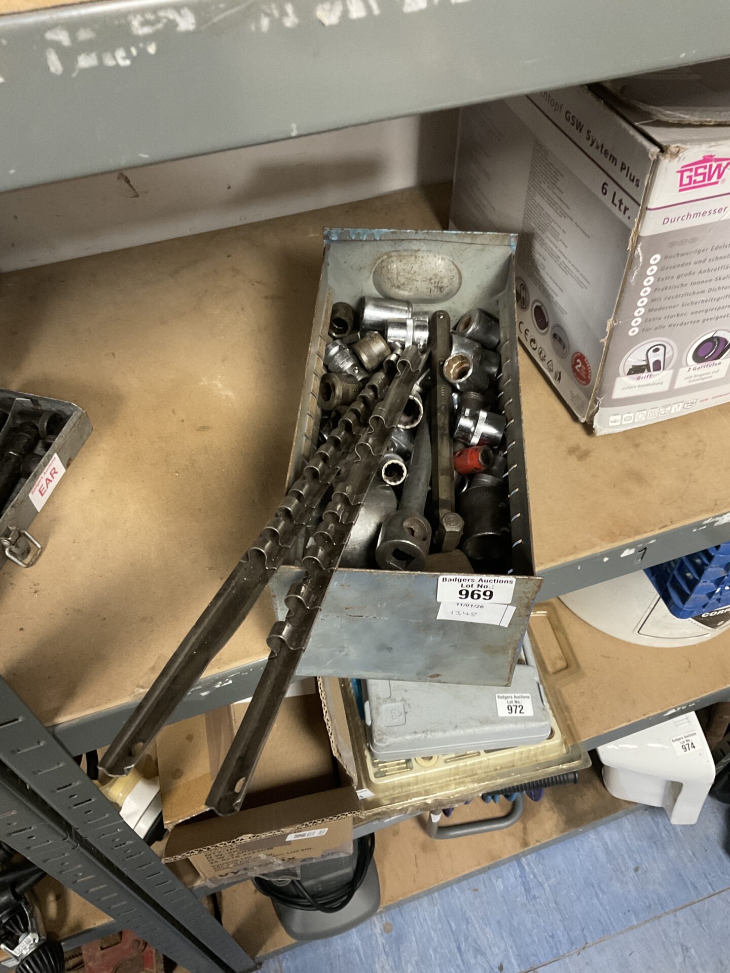 969 Selection of sockets with two storage rails