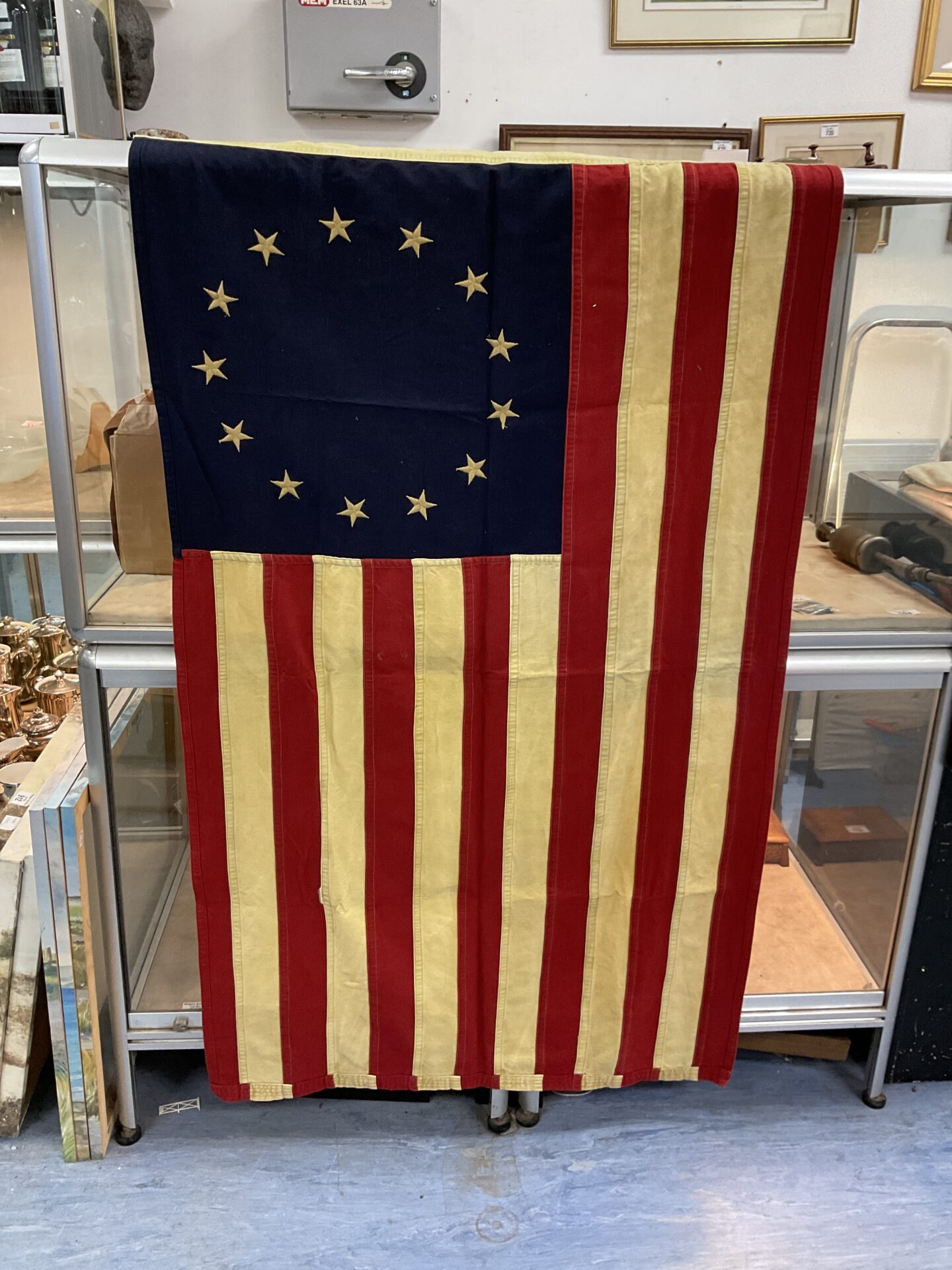866 Vintage American Betty Ross Flag Known as the first unofficial flag of the united states in early 1790s flag has 13 Panel stitched stripes and 13 embroidered stars 32”x53”