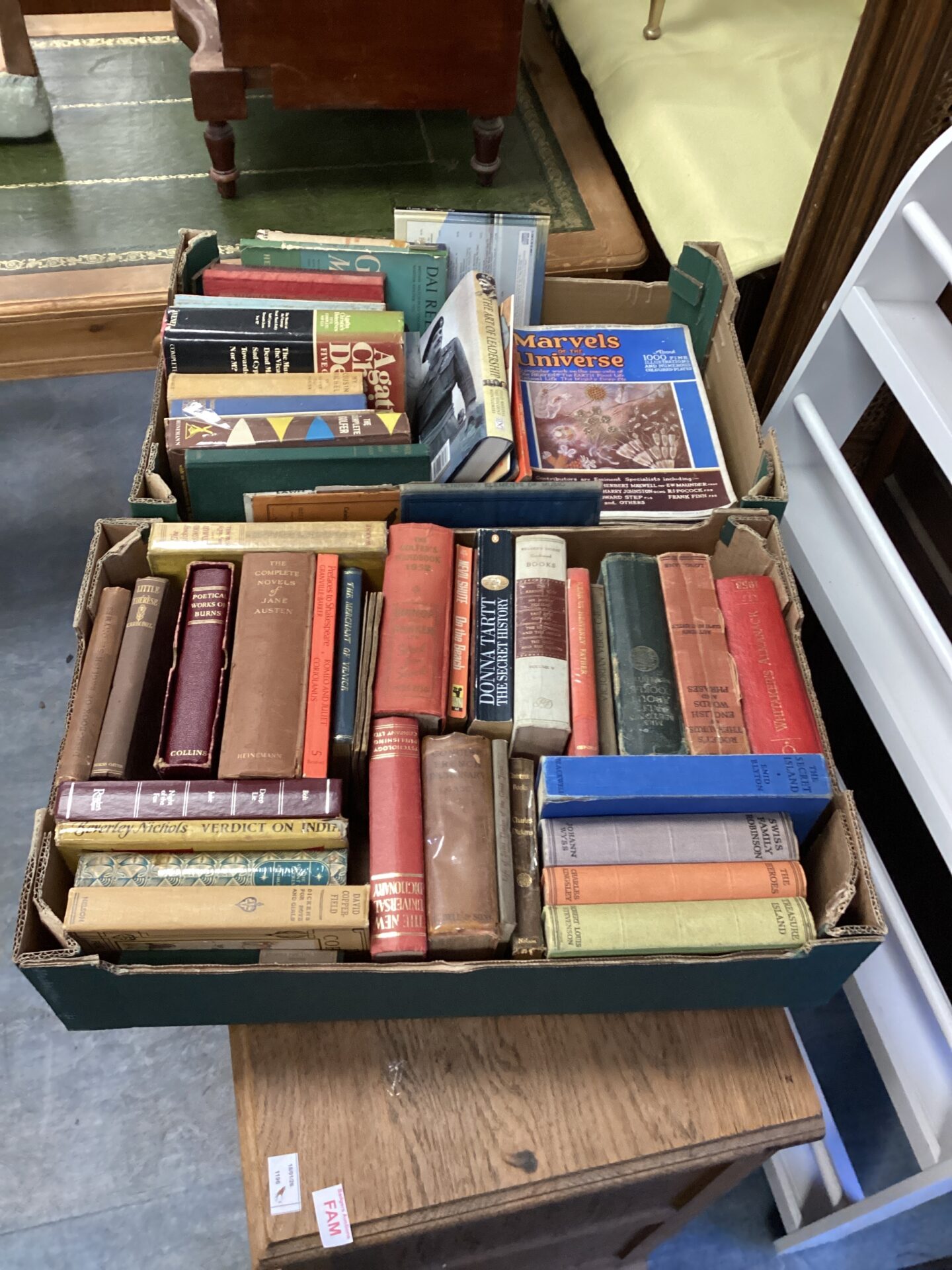 564 Two boxes of mixed vintage books inc david copperfield
