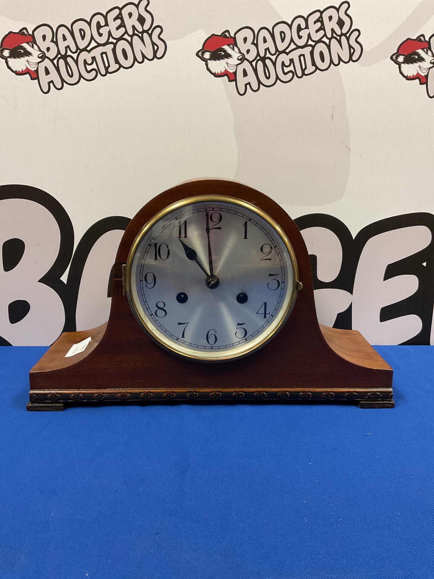 006 DK 1930s Mantle Clock working with key
