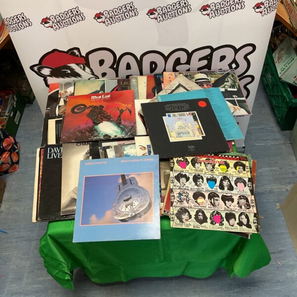 Mixed lot of vintage vinyl records including Dire Straits and Led Zeppelin.