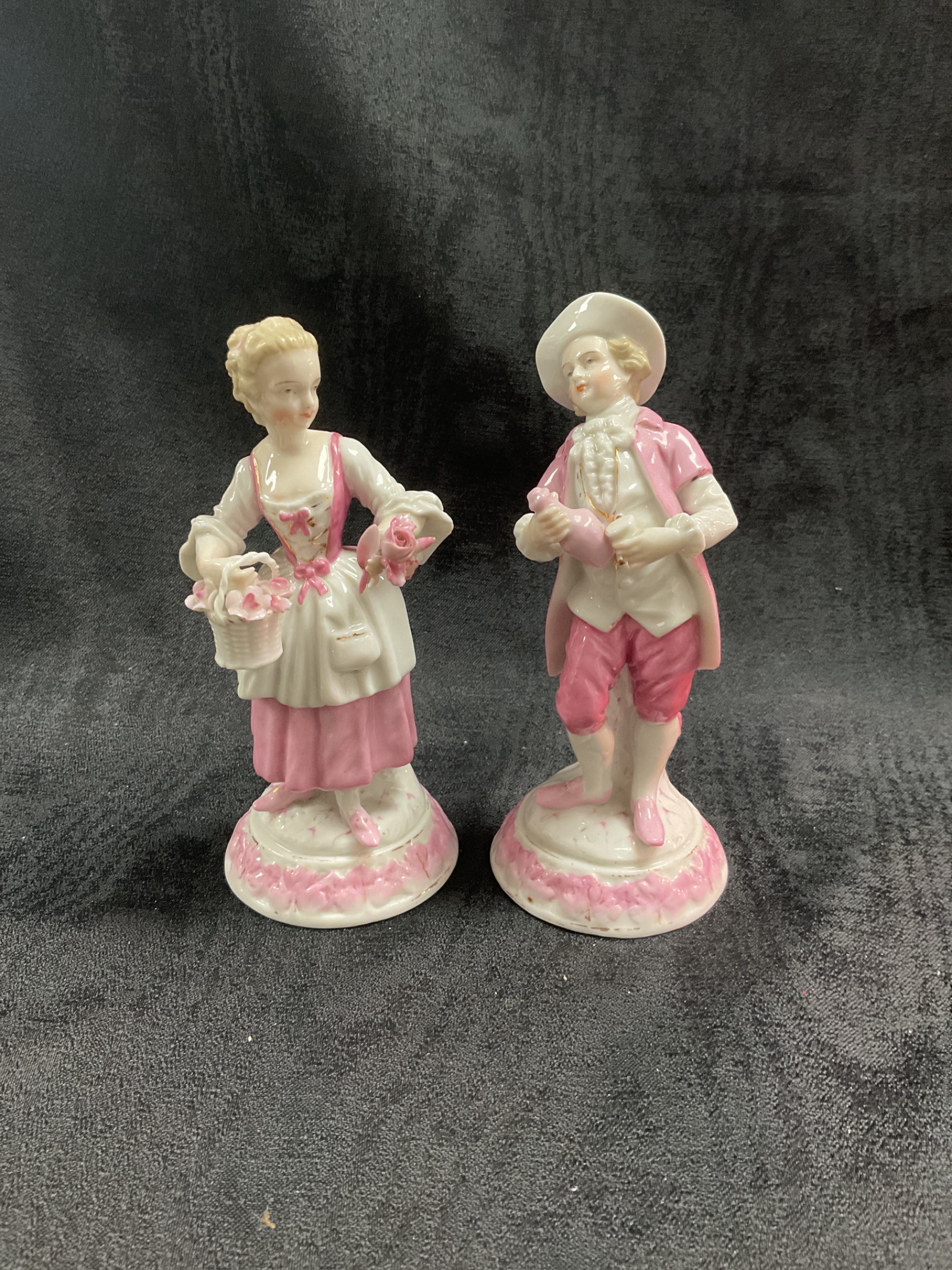 939 Pair of antique 19th century french porcelain figures in rococo style 6” tall