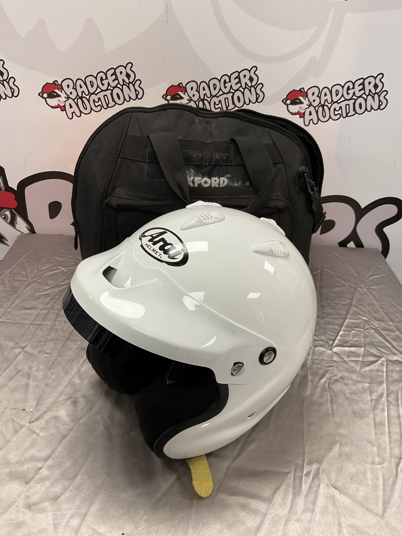 872 Aria GP-J3 Automobile racing helmet size m used on grand tour by Richard Hammond with oxford helmet bag