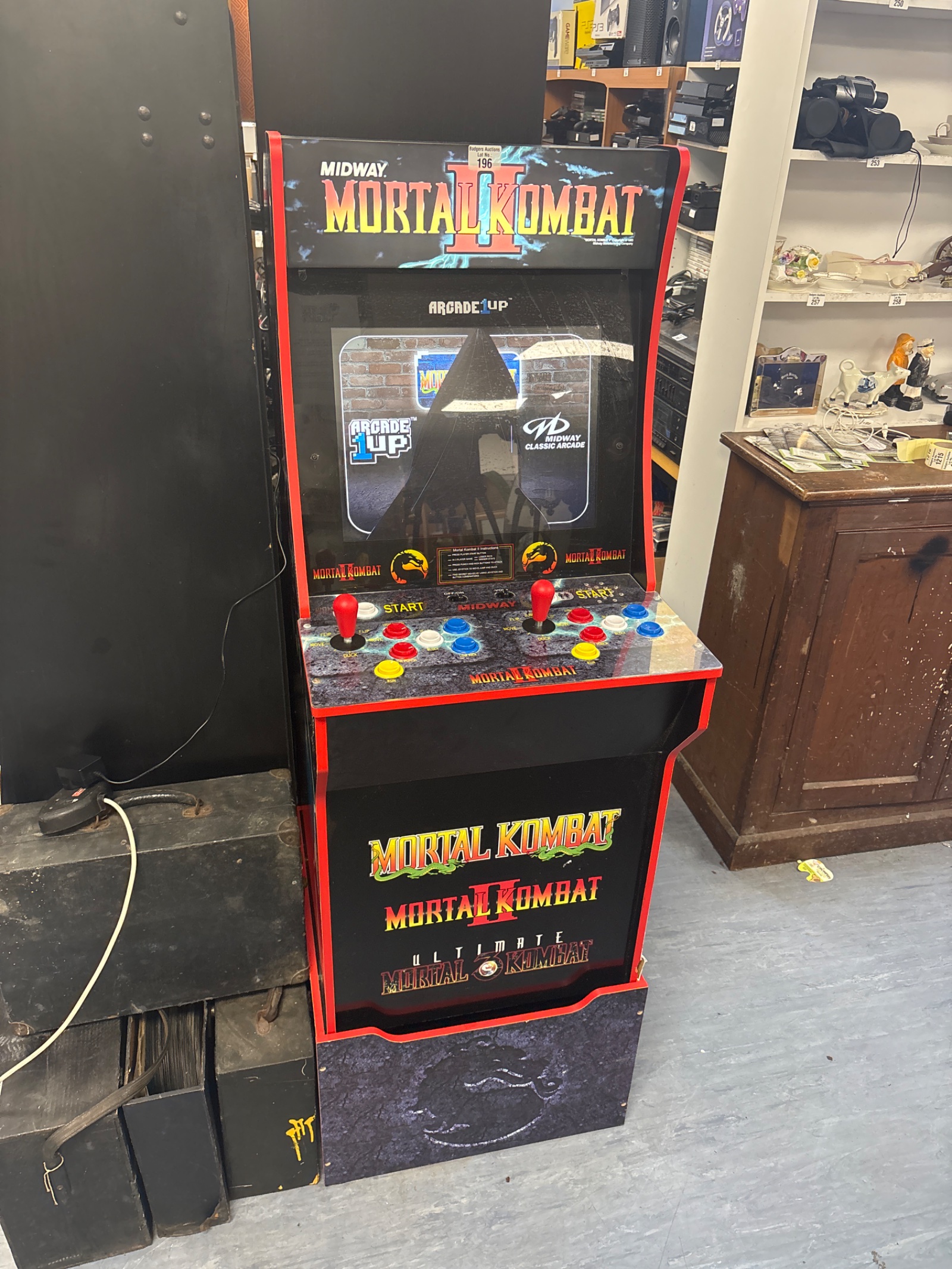 196 Arcade1Up Mortal Combat II Model 7651 Arcade Machine Working But Screen Cracked