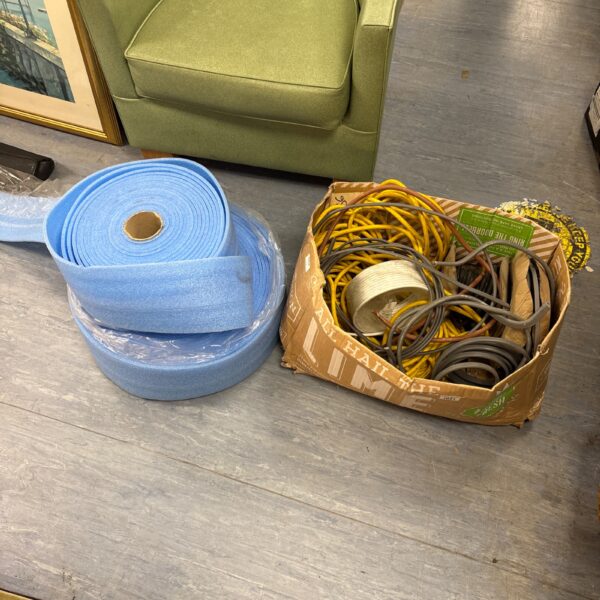 Large lot of thick gauge electrical cabling and insulation strip.