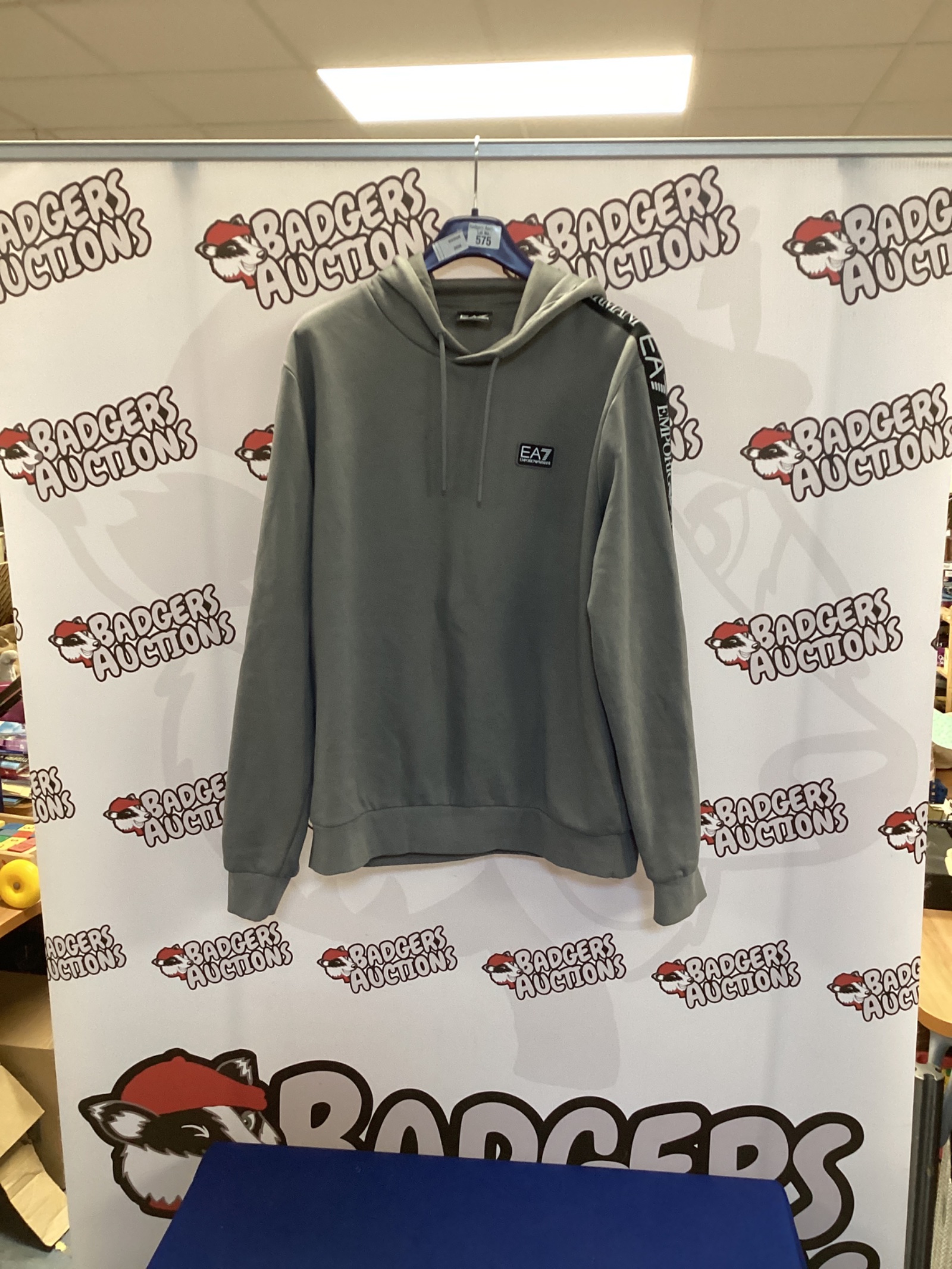 575 Emporio armani hoodie size M/L