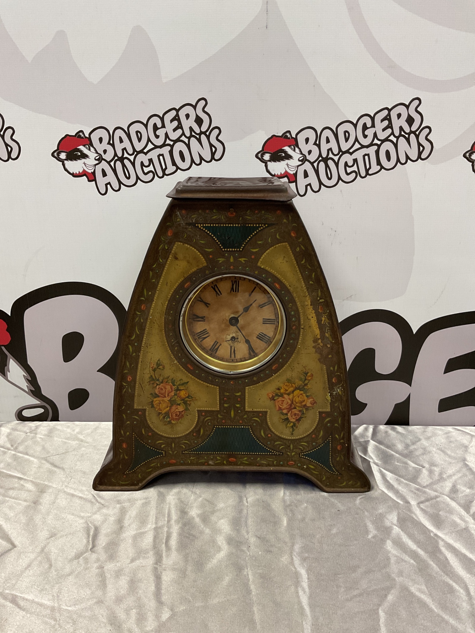 006 Antique fryer & co victory v tin mantle clock working