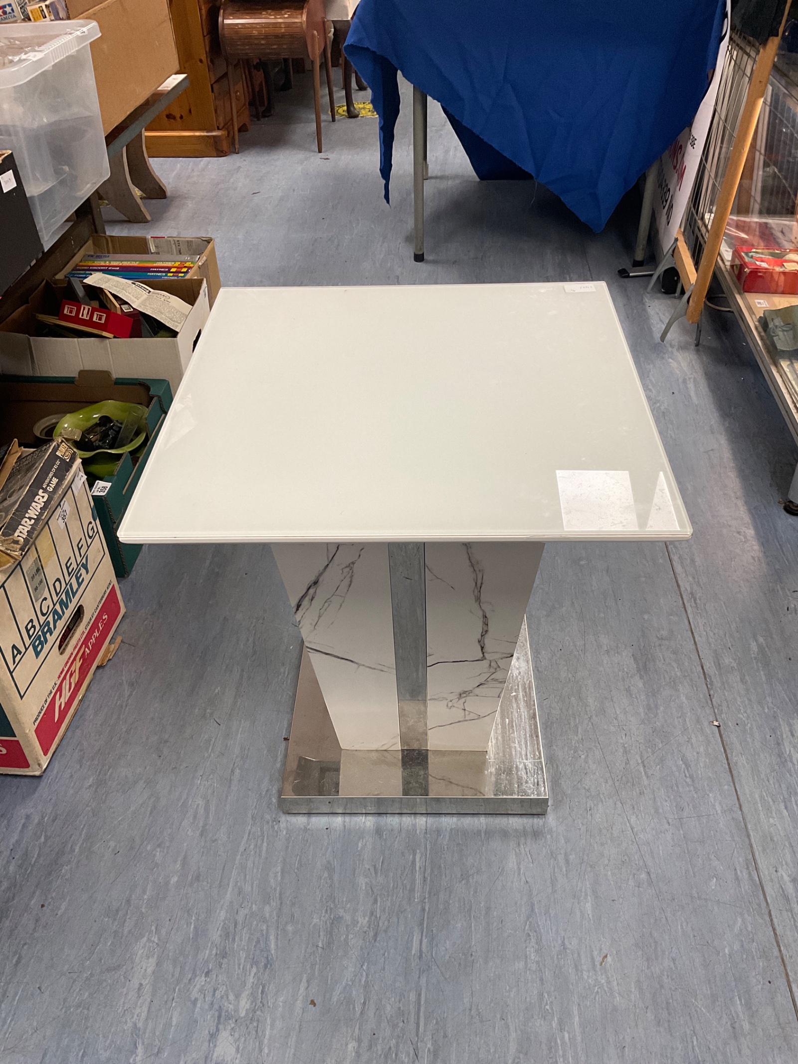 787 Memphis gloss marble effect with glass lamp table 50x50x55cm