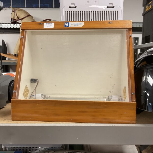 Vintage McFarlane Robson light box model 01-03-26 for photography.