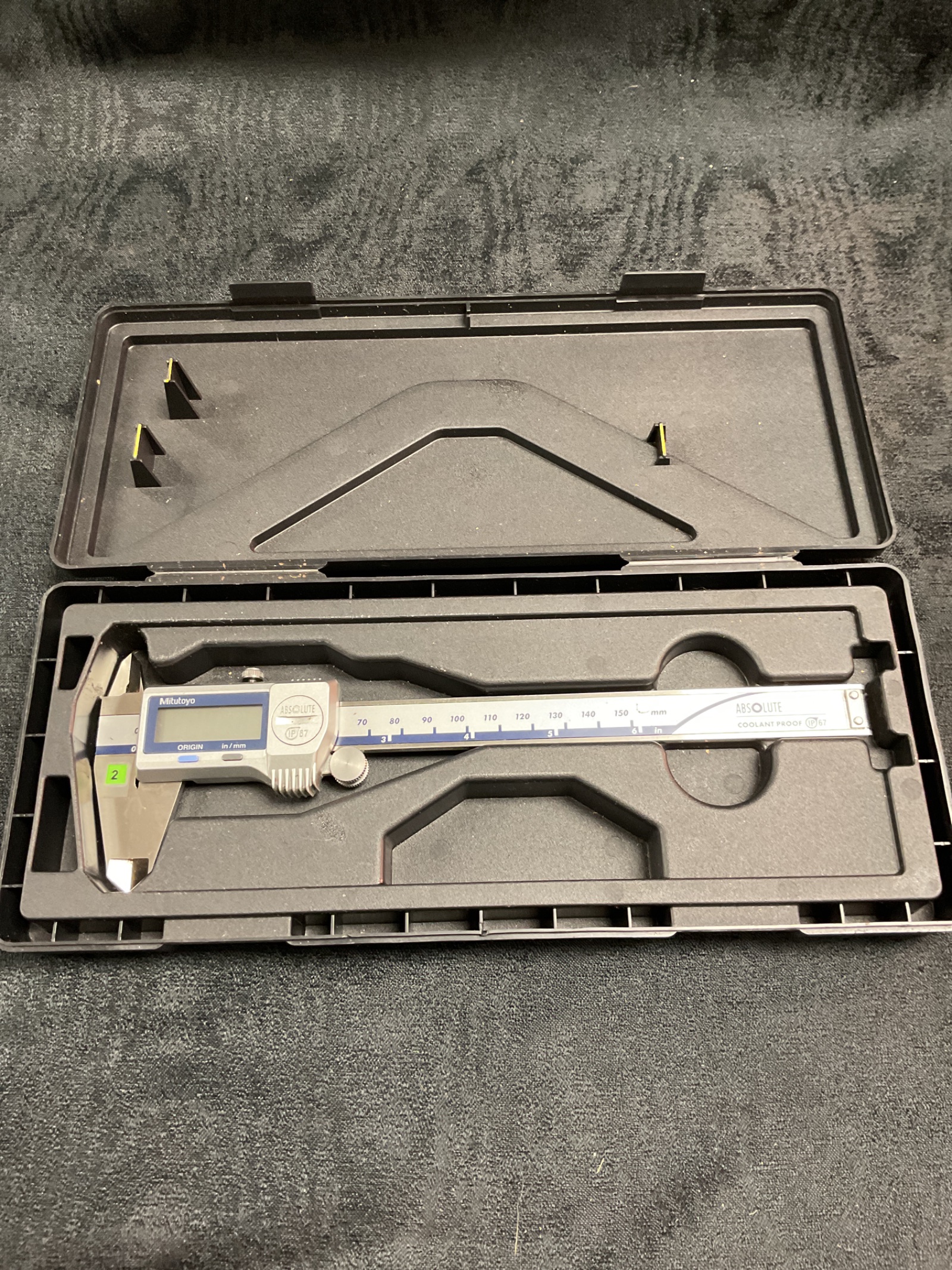 733 Mitutoyo digital coolant proof vernier gauge
