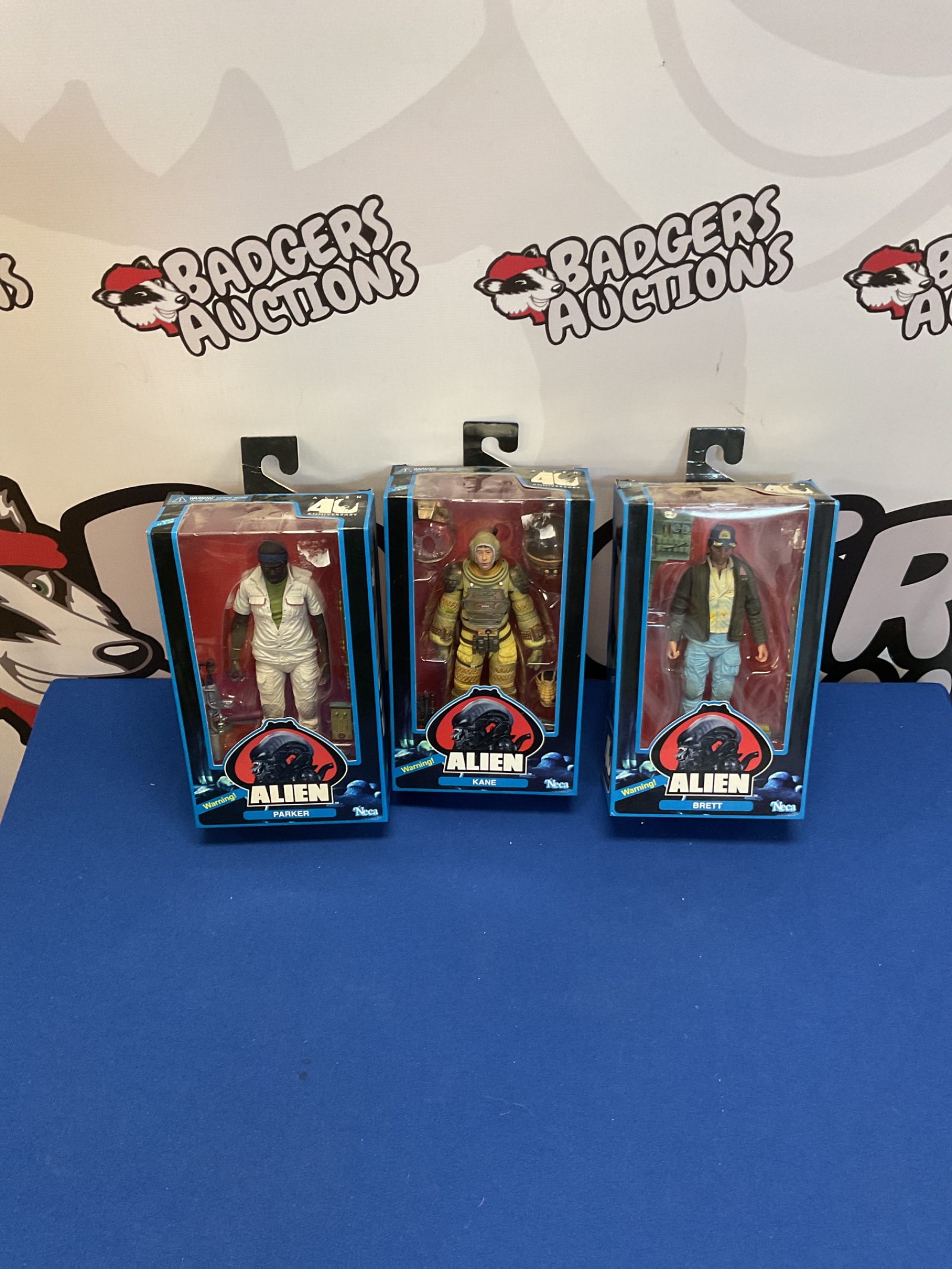 442 3 Neca Alien figures, Kane, Parker, and Brett