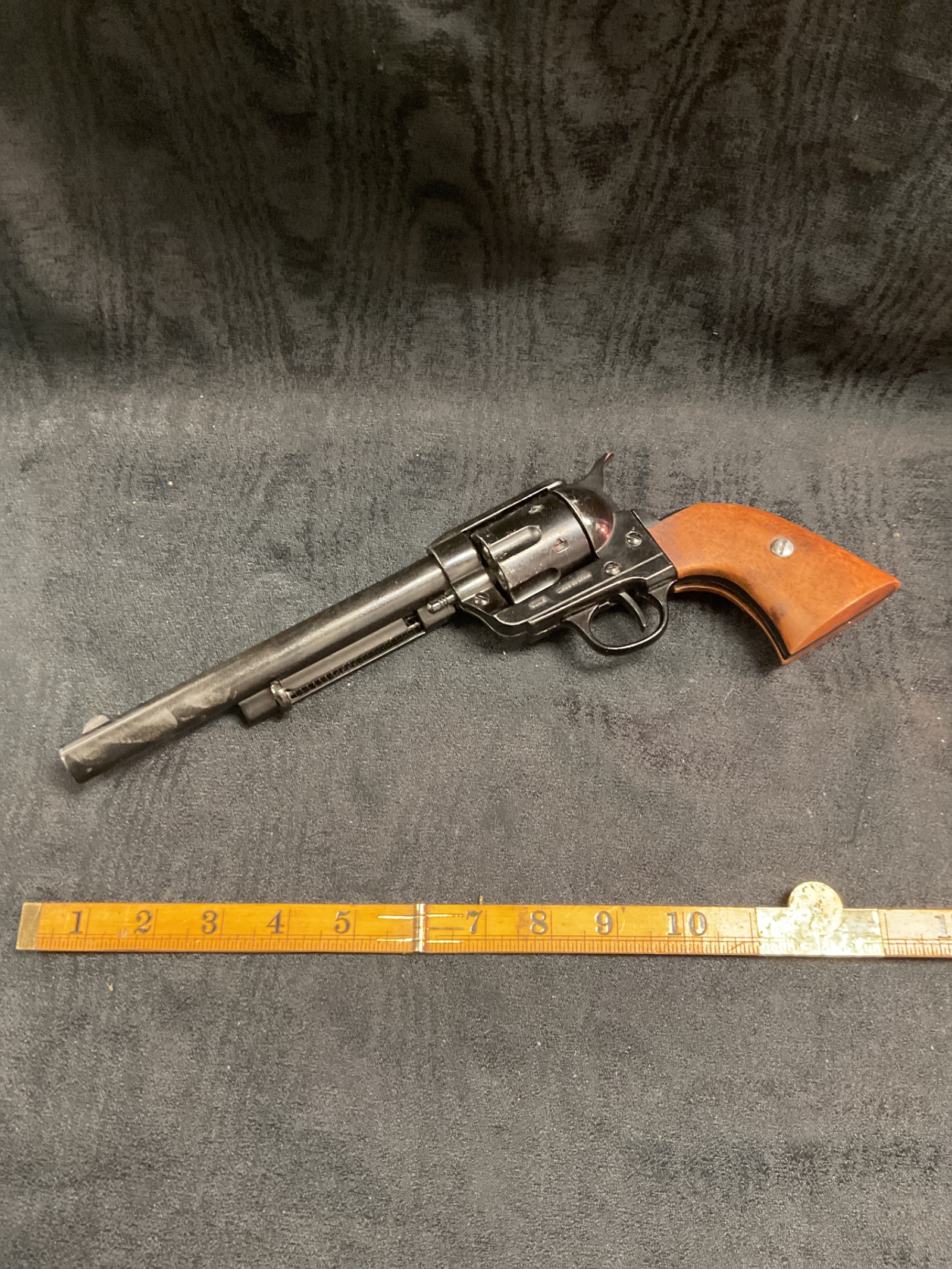 926 Replica colt 45 long barrel pistol