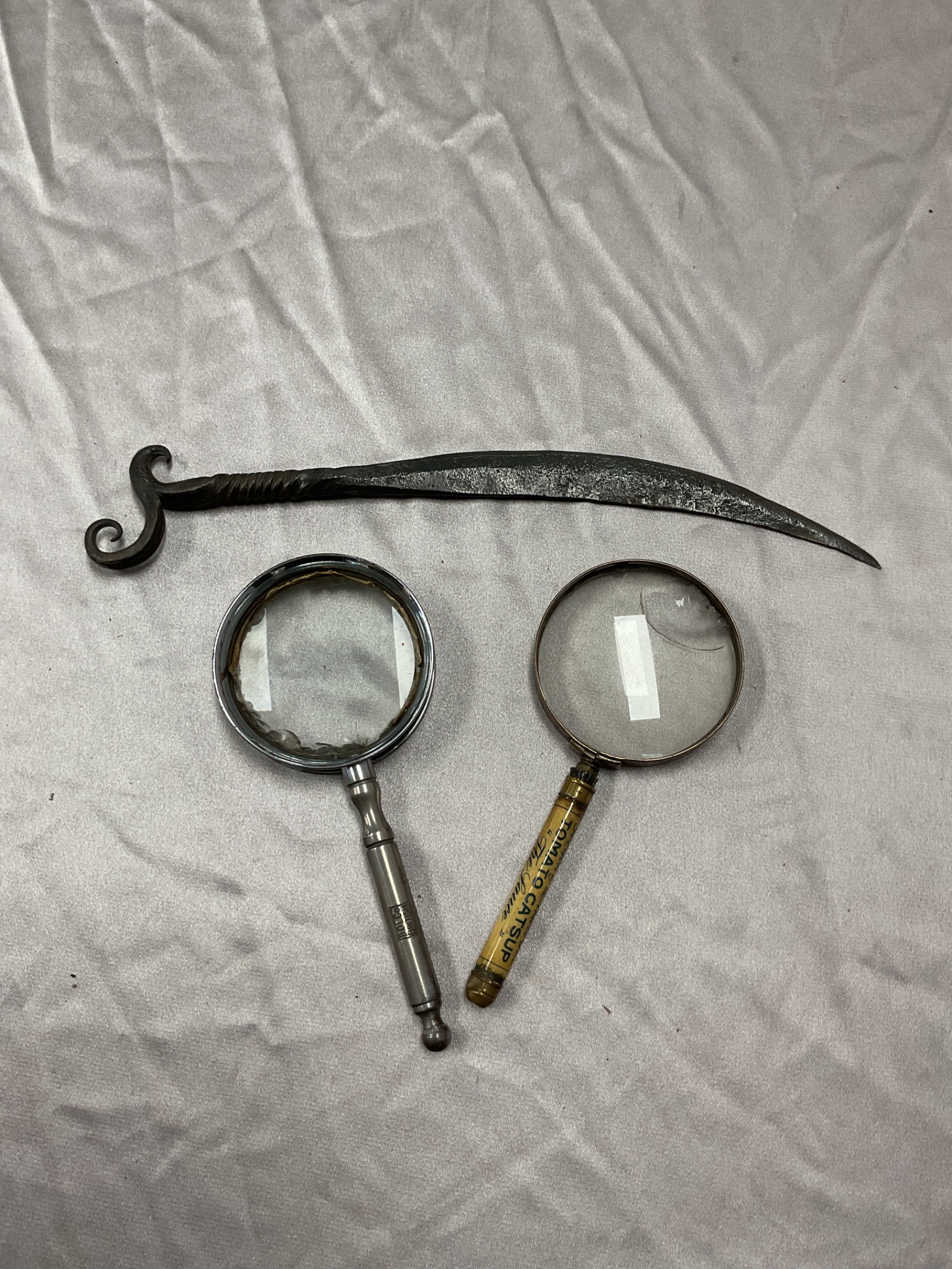 866 Two vintage magnifying glasses & letter opener