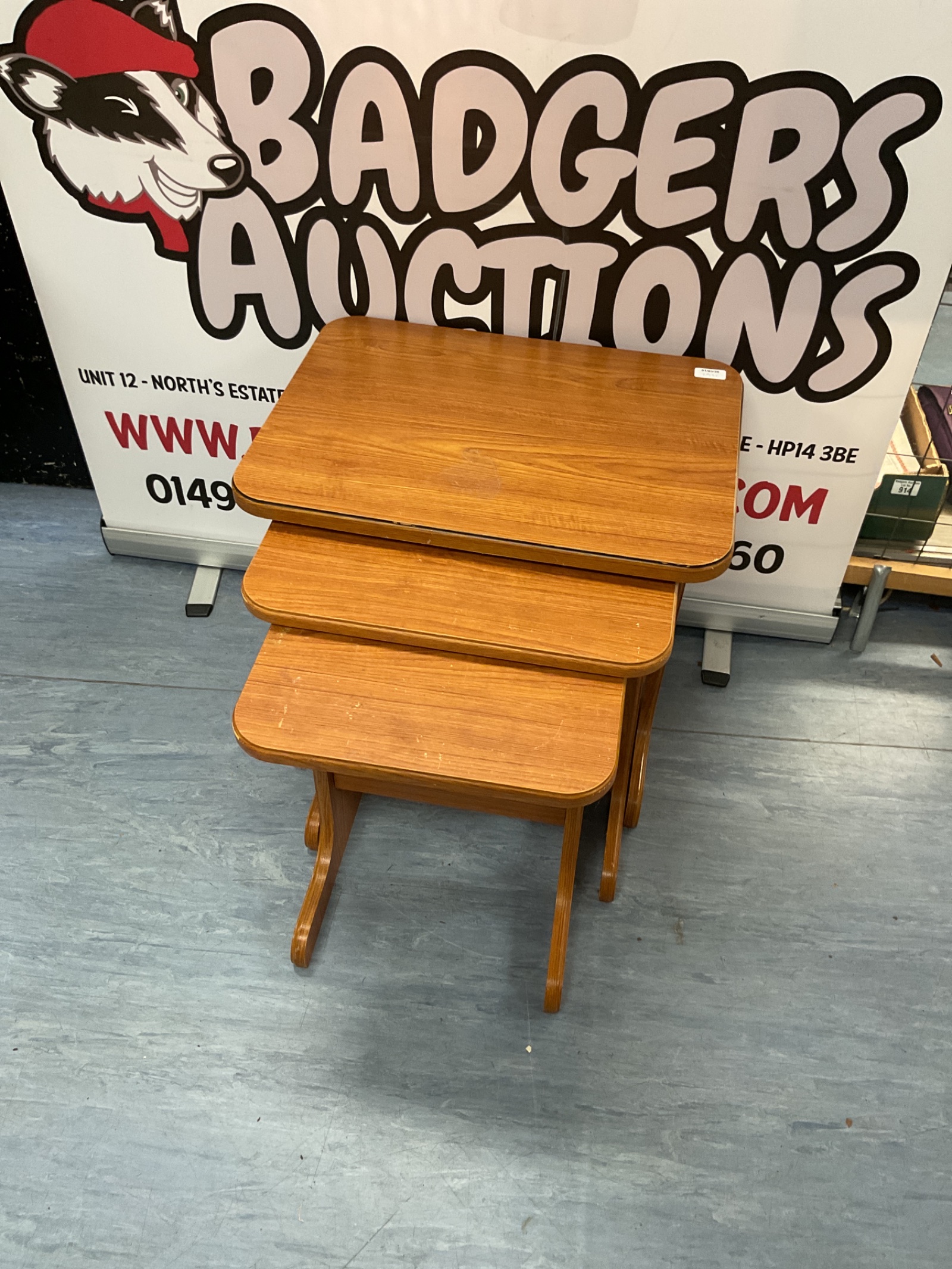 465 Nest of 3 wooden tables