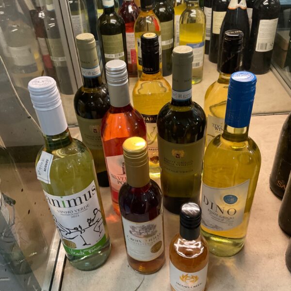 Mixed lot of nine wine bottles, including Silver Bay Point and Dino.