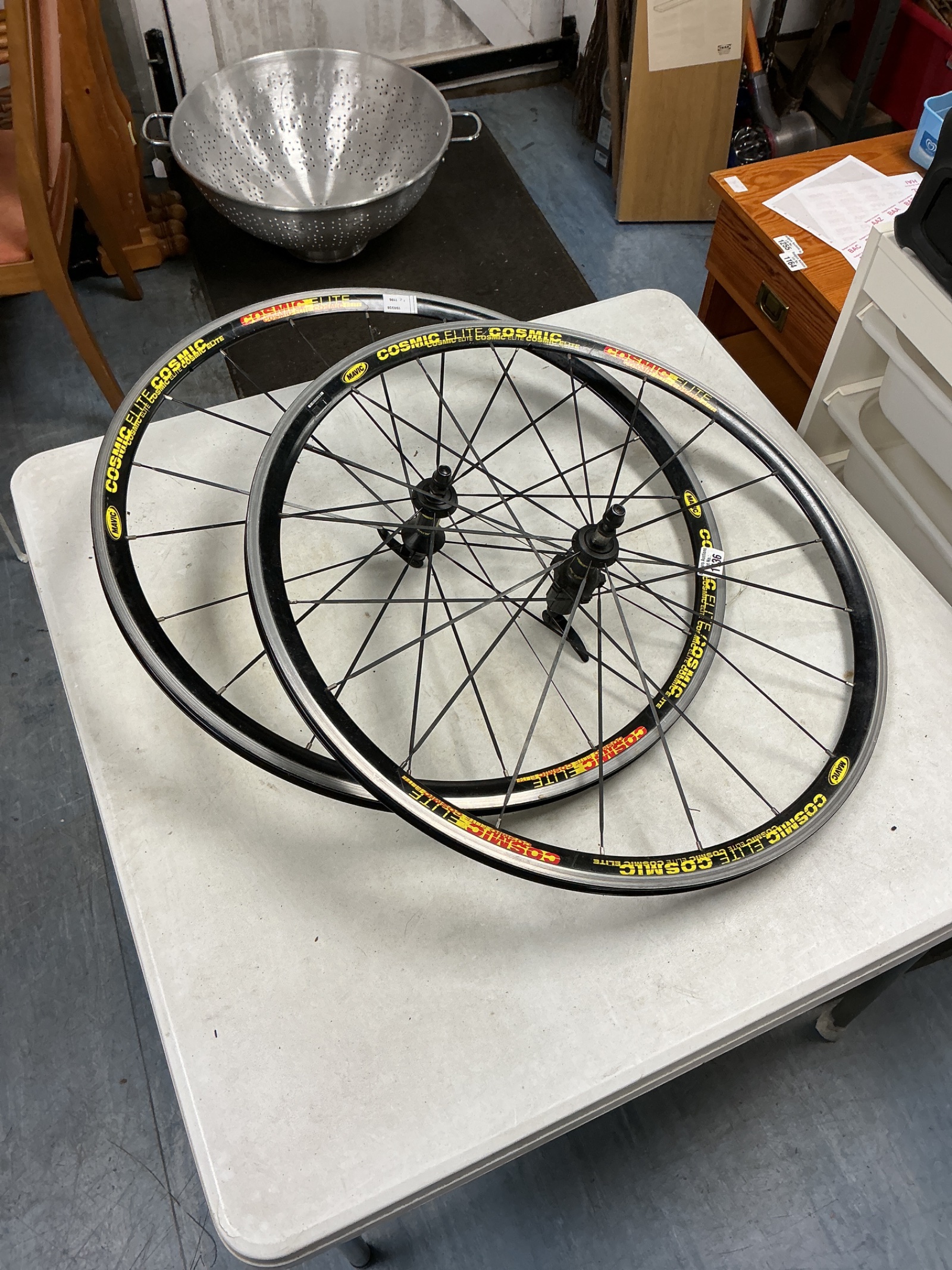 1136 29” quick release bike wheels