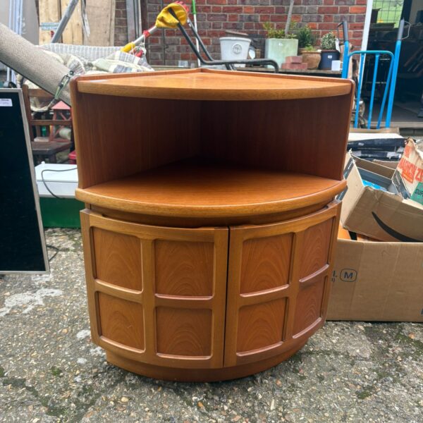 nathan corner unit