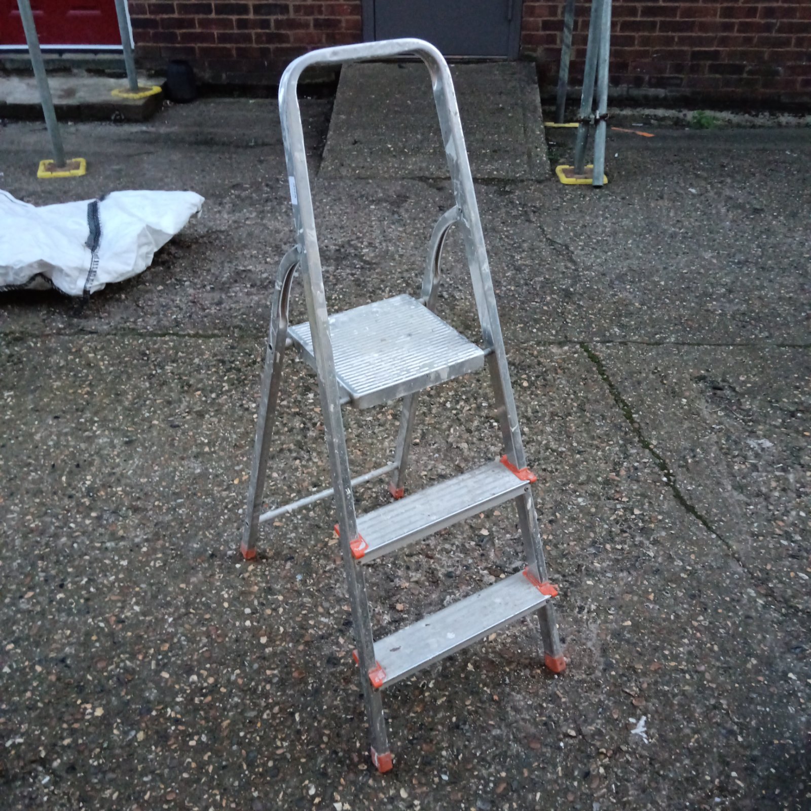 1467 Span aluminium step ladder