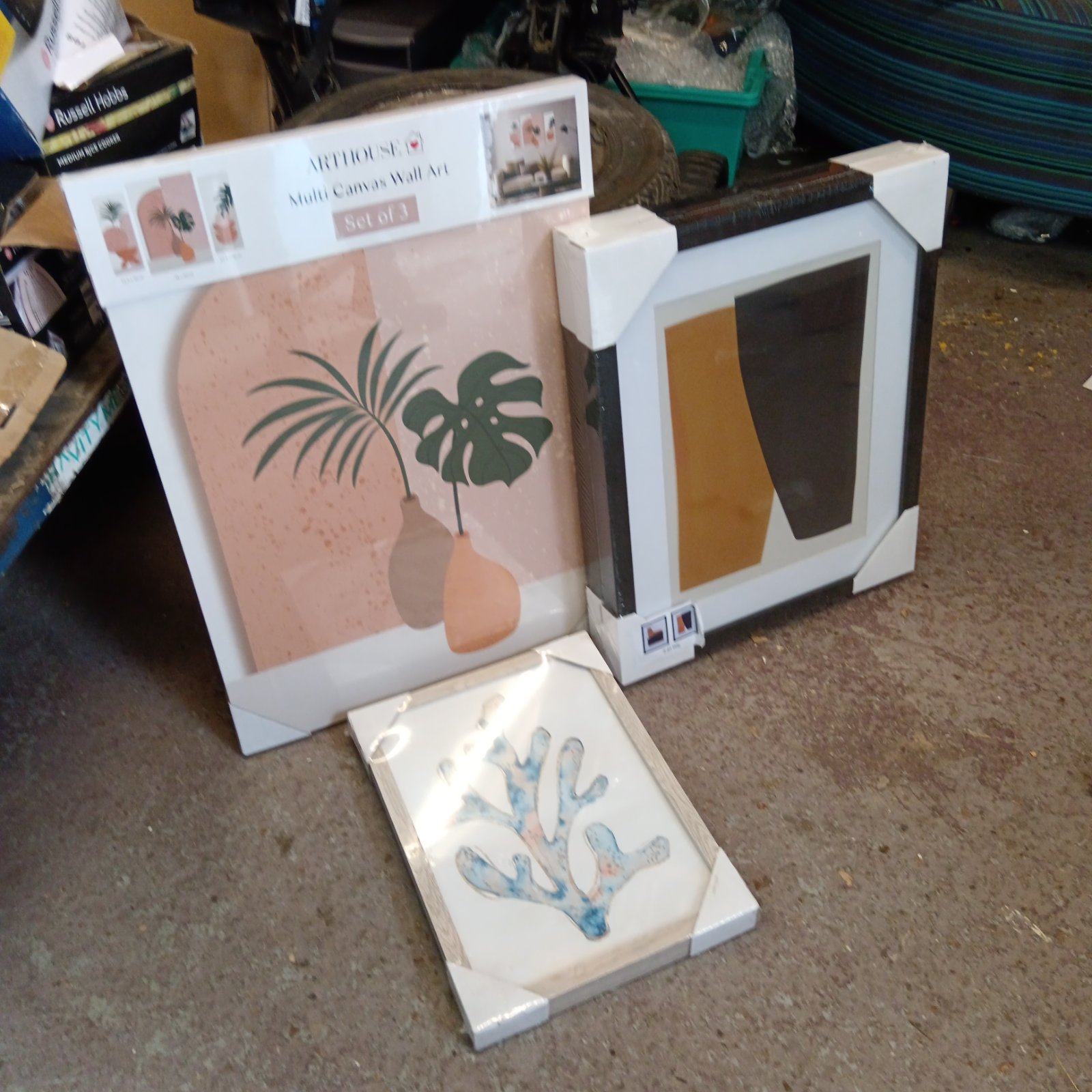 1291 Lot of new art house wall art
