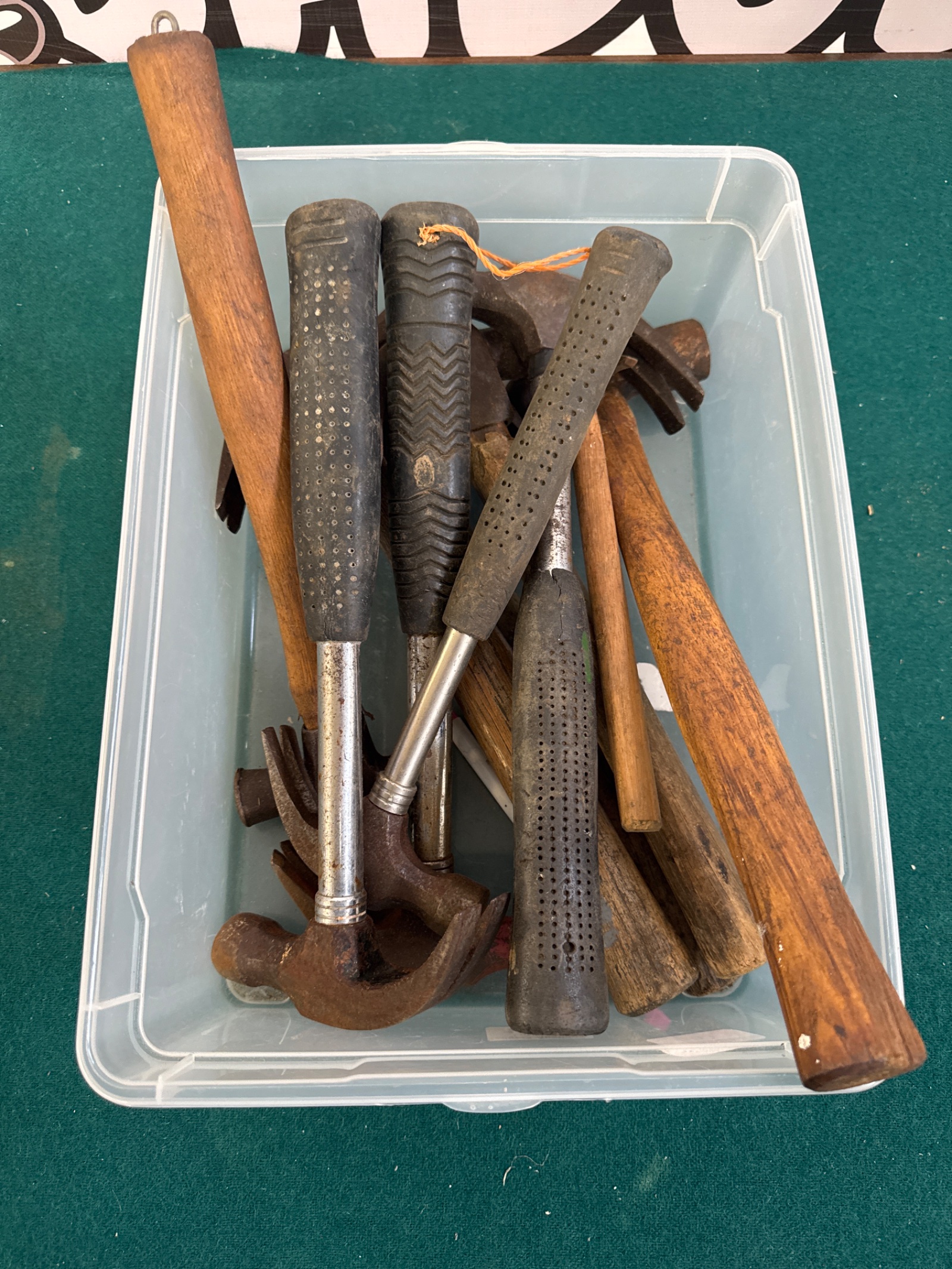 986 Selection of assorted hammers