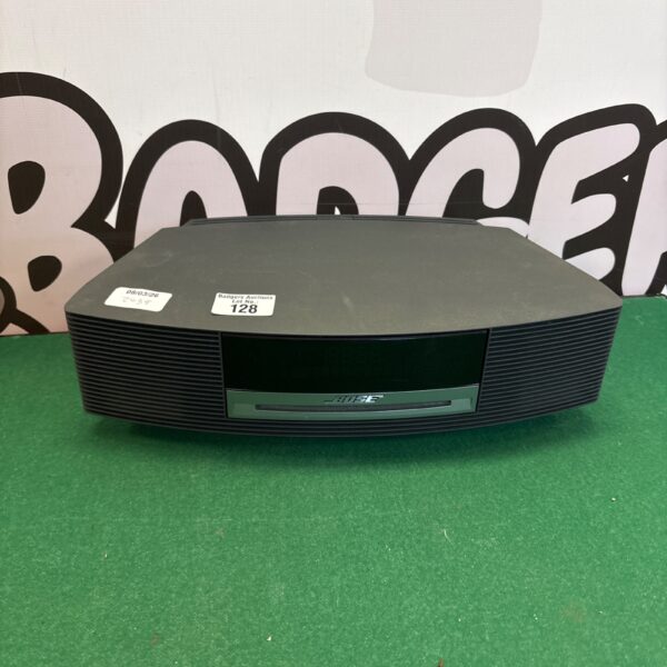Vintage Bose Wave Music System AWRCC5 tabletop stereo.