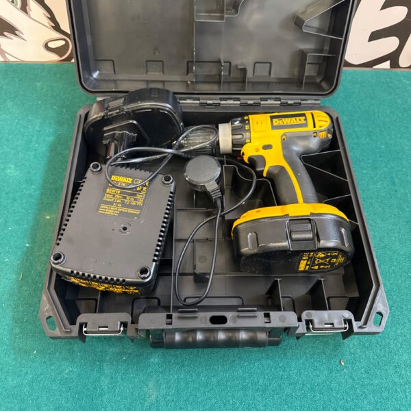 Dewalt cordless drill in open carrying case.