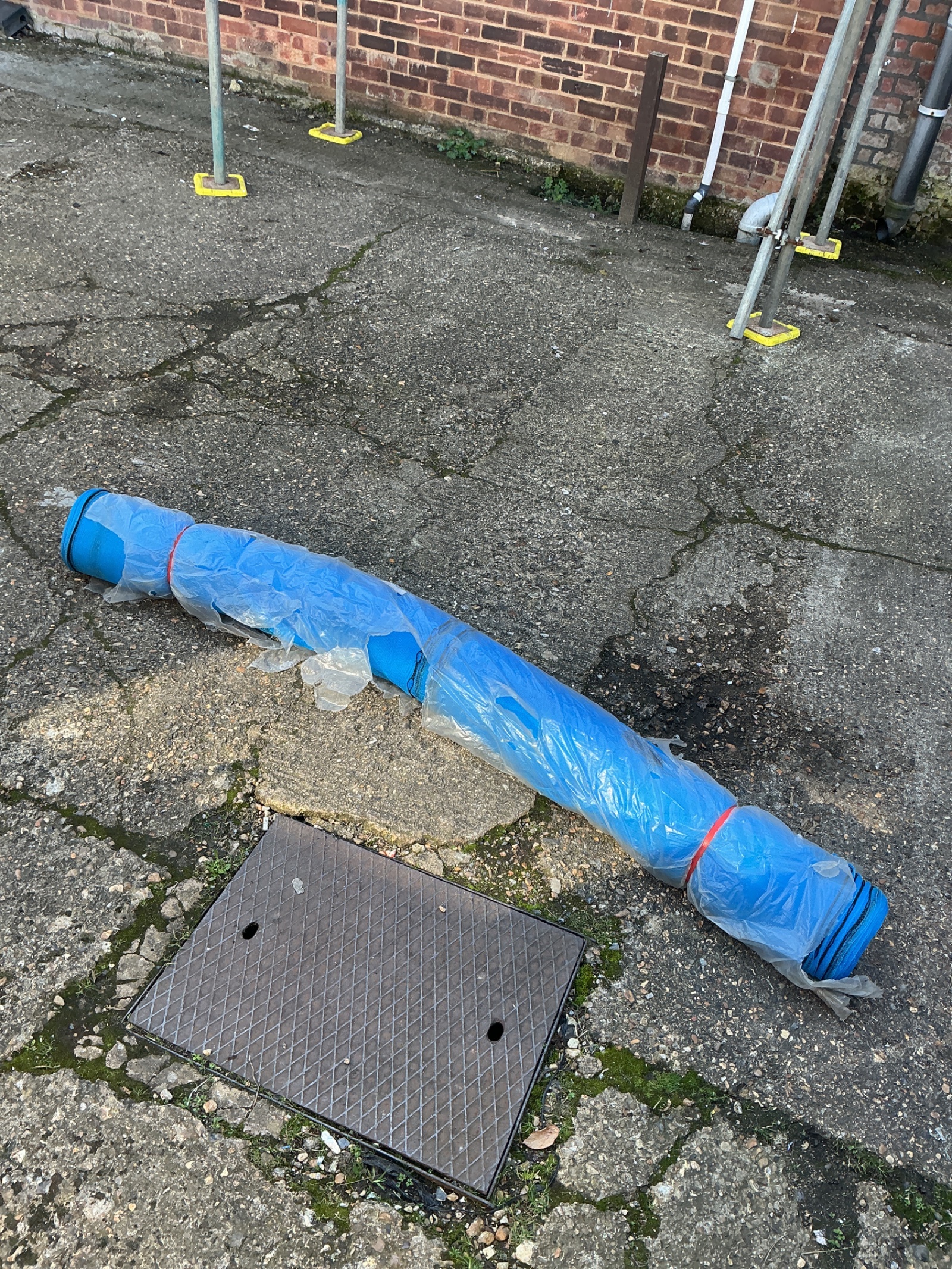 1267 Roll of garden pond mesh 2m x 50m