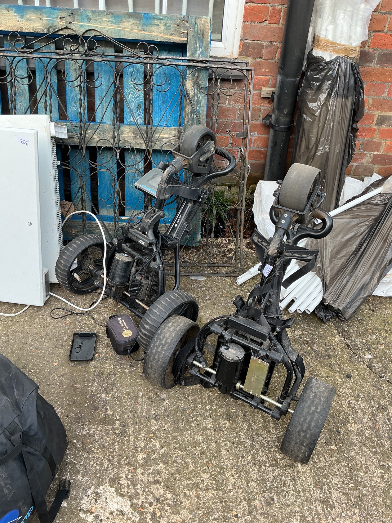 1372 Motocaddy Electric golf trolleys with battery and charger