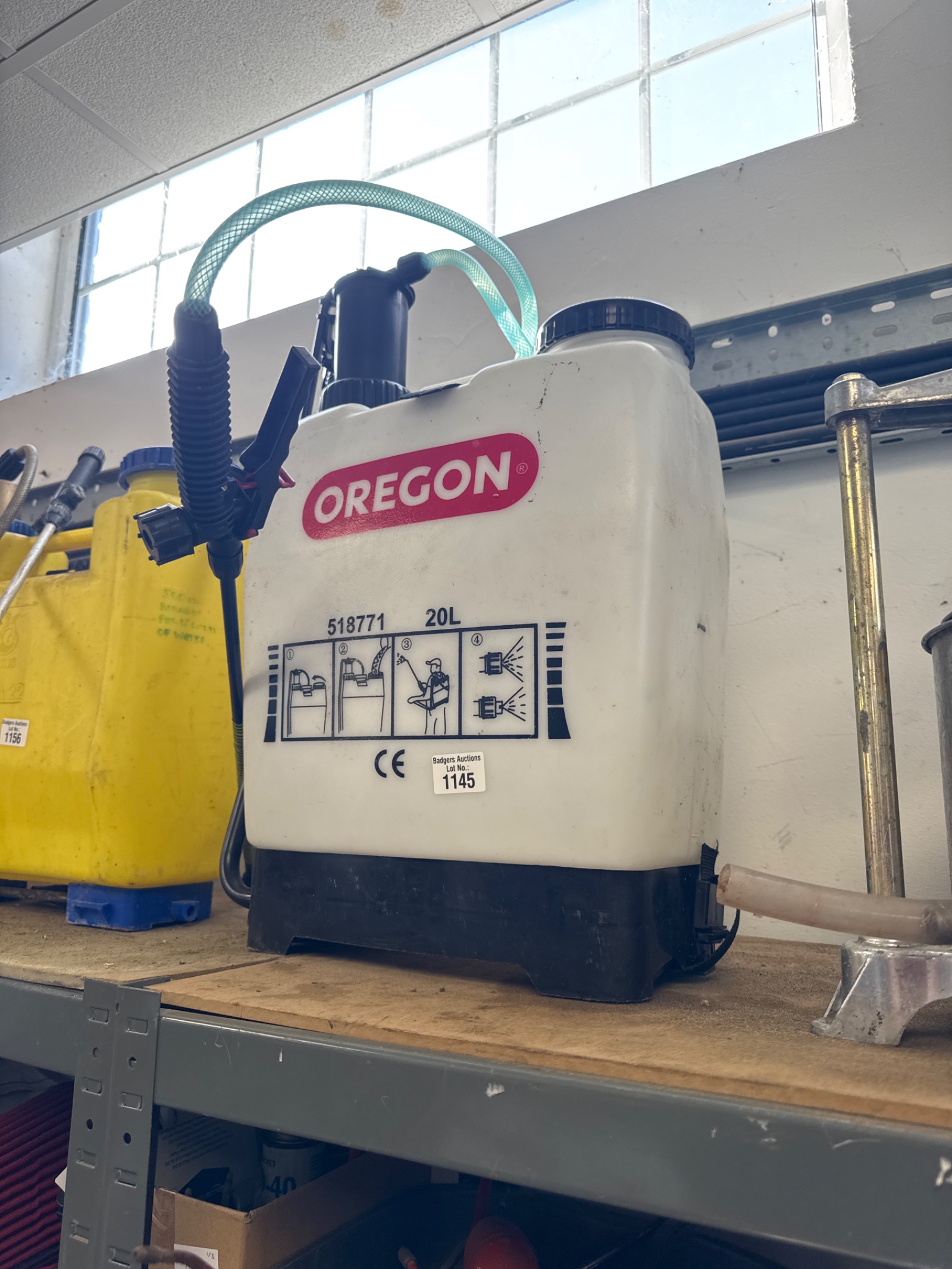 1145 Oregon 20l pressurised backpack sprayer