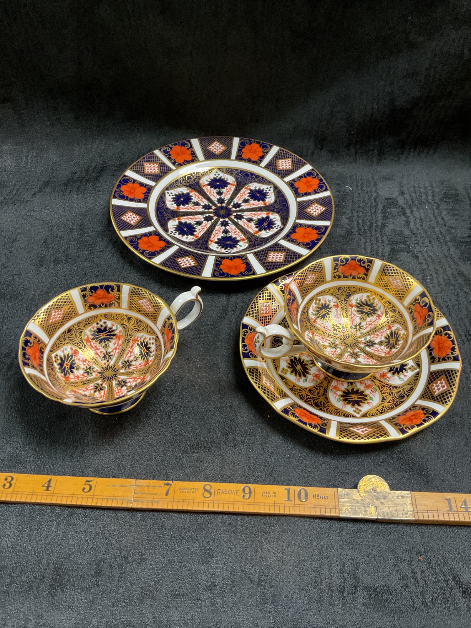 970 Royal crown Derby old Emari pattern 1128 bone China plate saucer and 2 cups