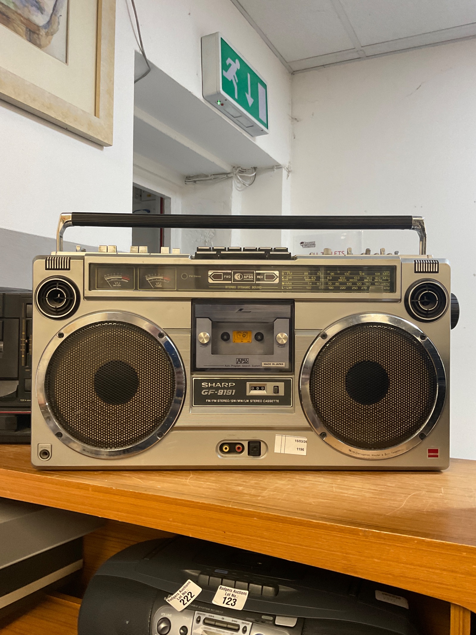 217 Sharp gf-9191 cassette radio boombox