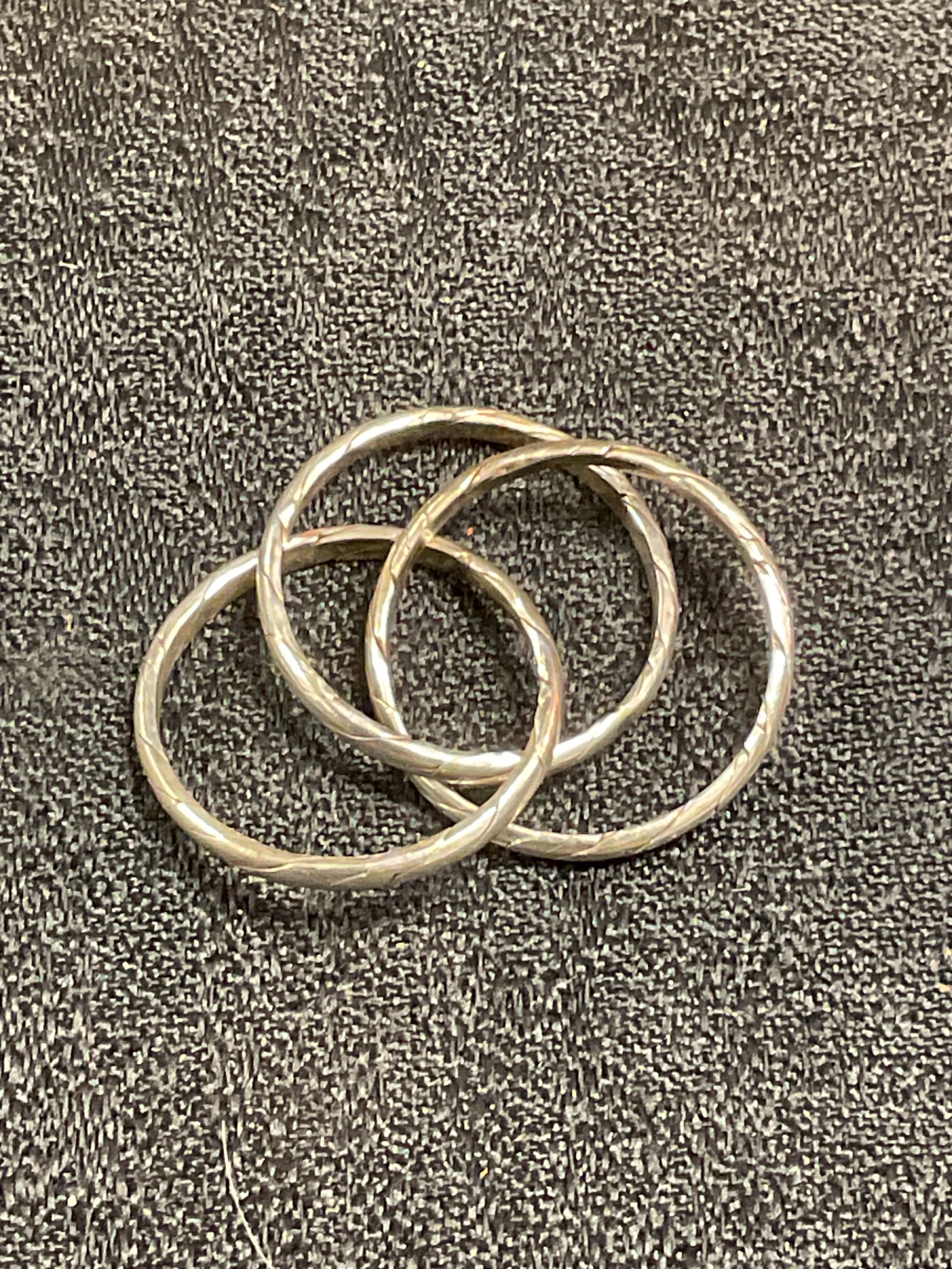 889 935 Silver Puzzle ring size O 4.2g