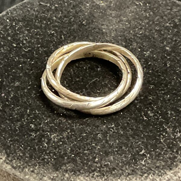 Silver triple band ring, size O, 4.3g, modern jewellery.
