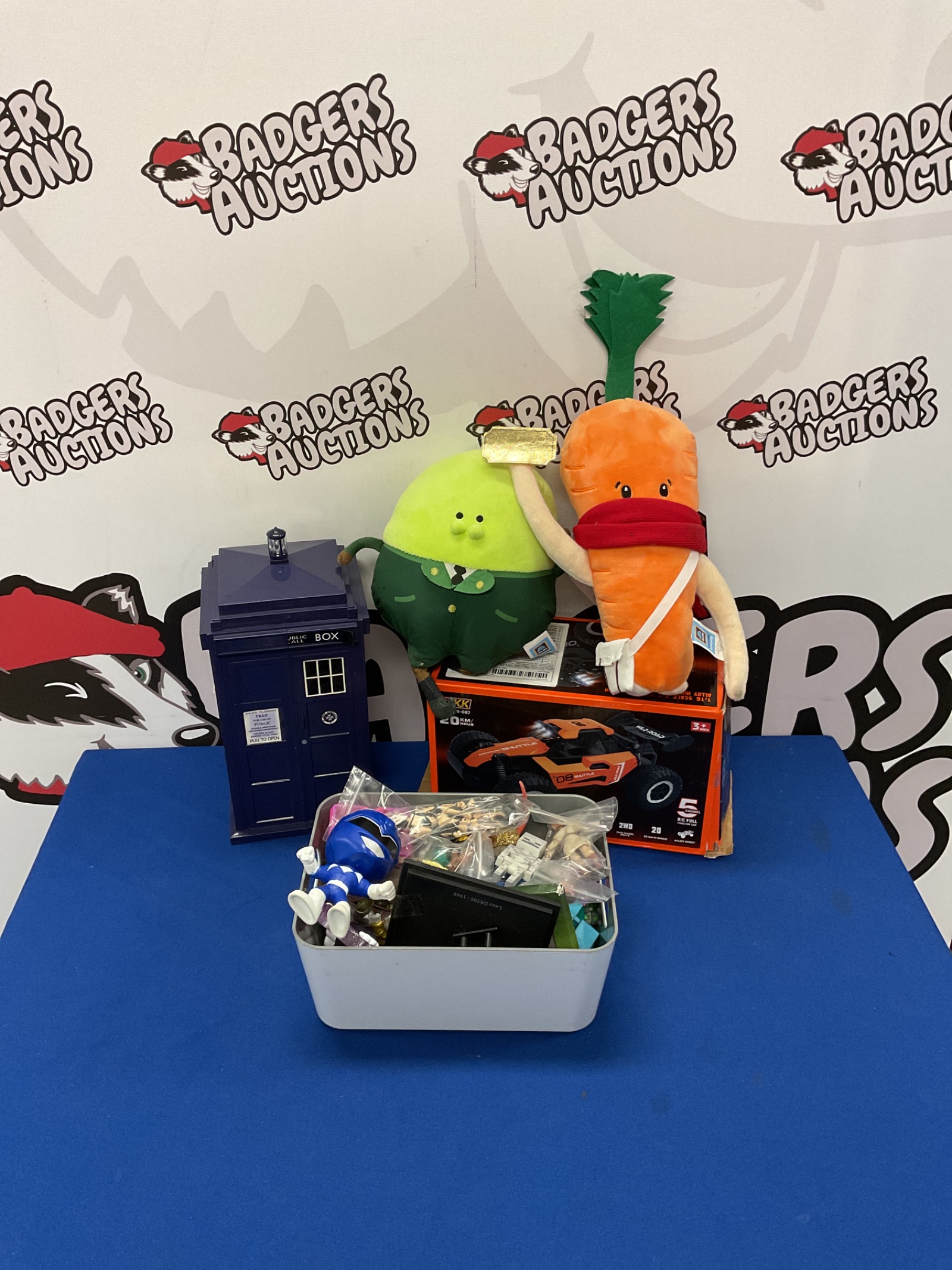 444 Box of toys including doctor who & rc car