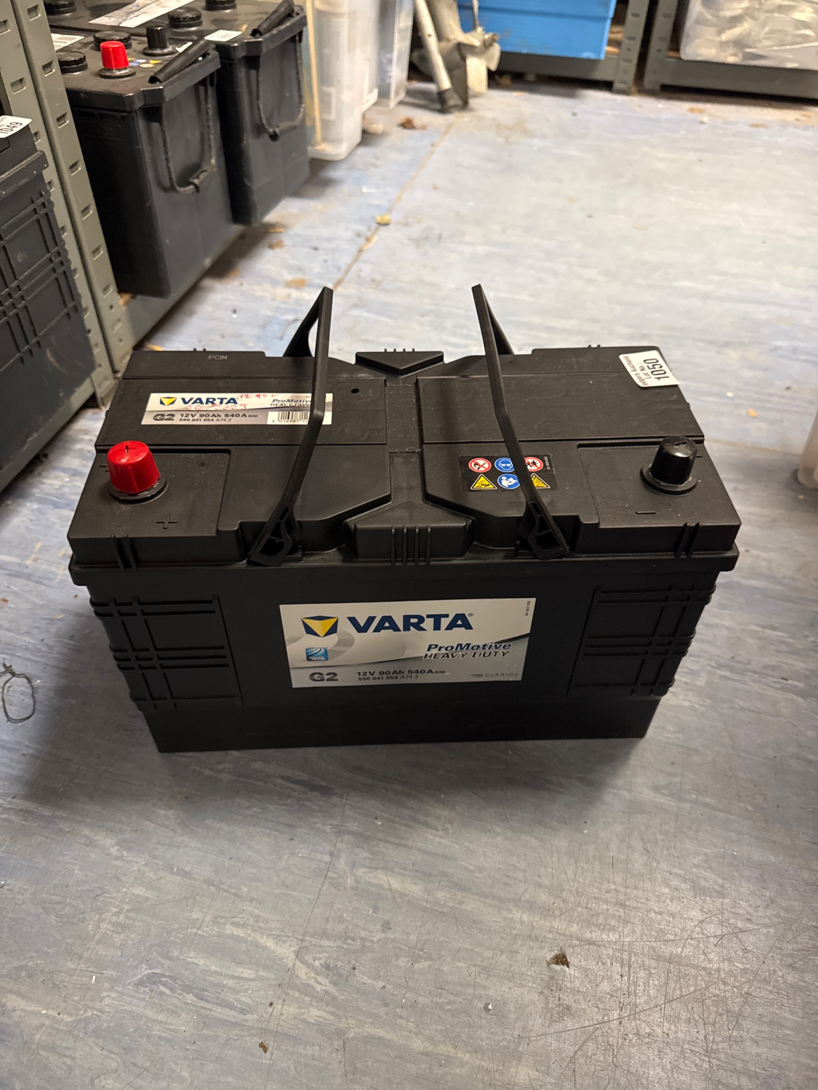 1050 Large varta g2 90ah 540a 12v battery – fully charged