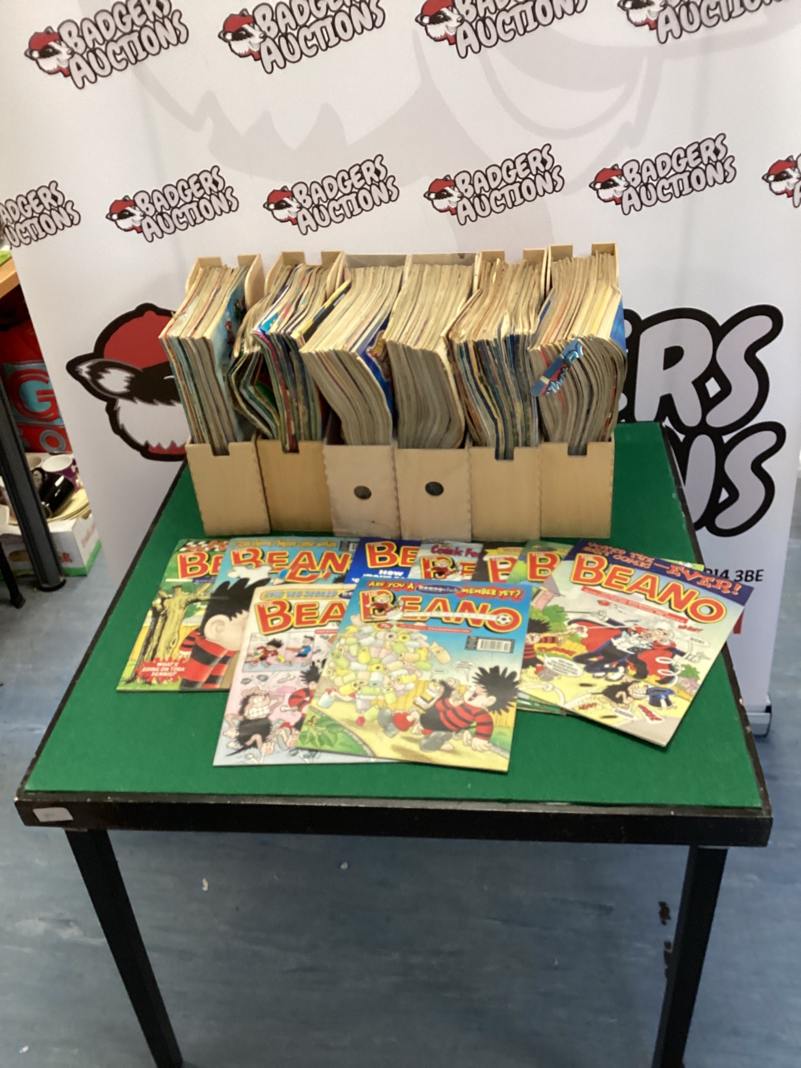 558 Six comic holders of vintage beano comics
